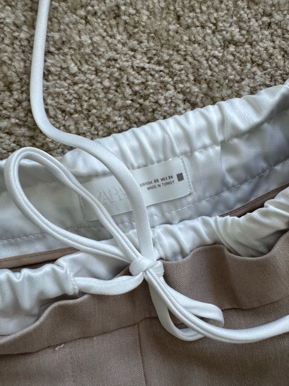 Zara Beige and White Drawstring High-Waist Pants